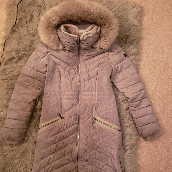 DKNY Zip Front Faux Fur Trim Puffer Jacket - Picture 5 of 6